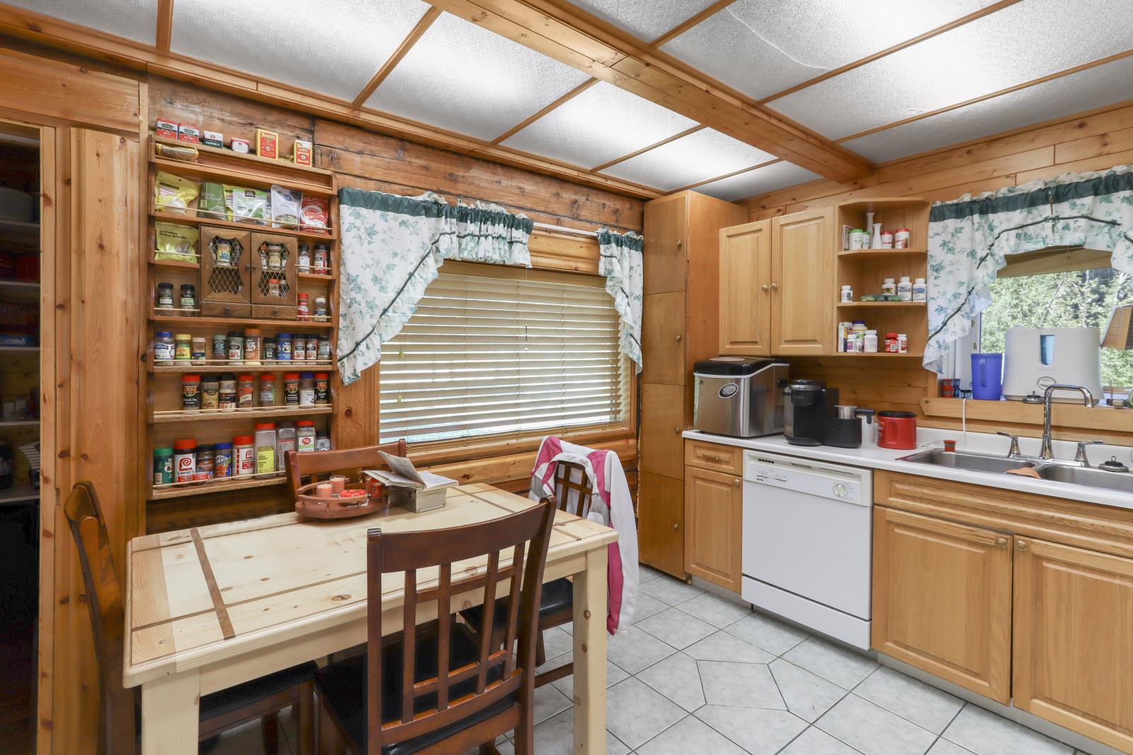4836a 53 Ave Property Photo 70