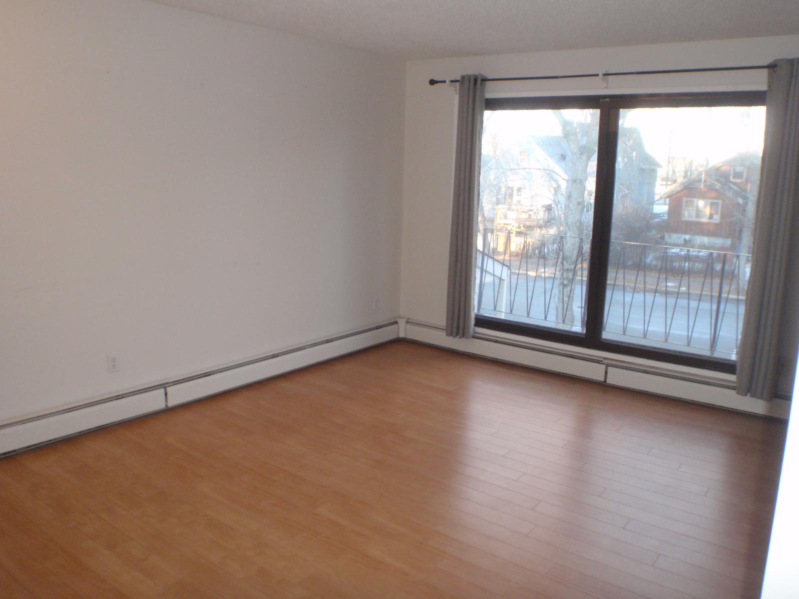 5135 52 Avenue Property Photo 25