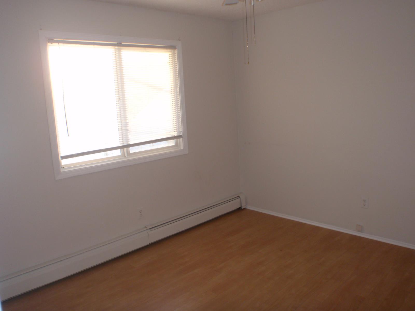 5135 52 Avenue Property Photo 28