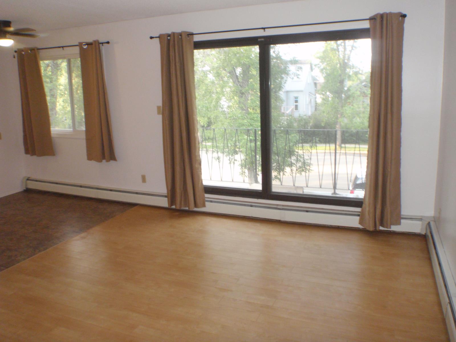 5135 52 Avenue Property Photo 32