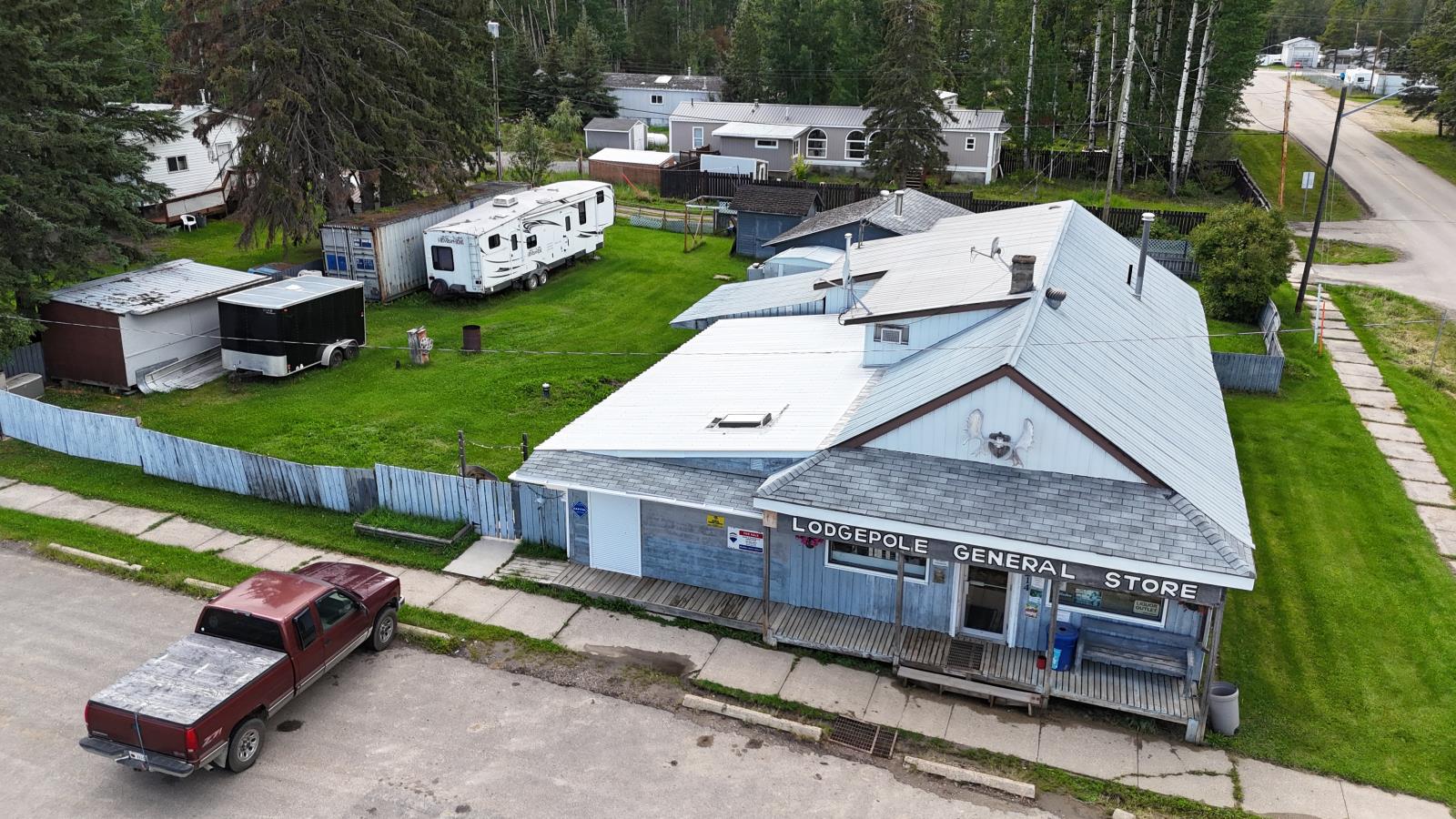 5214 47 St Property Photo 10