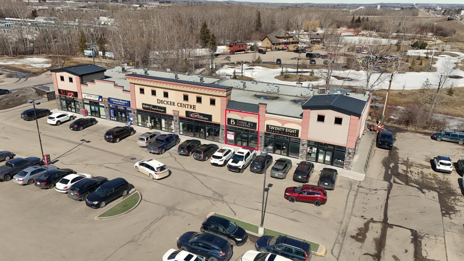 4807 44 Ave Photo de la propriété 1