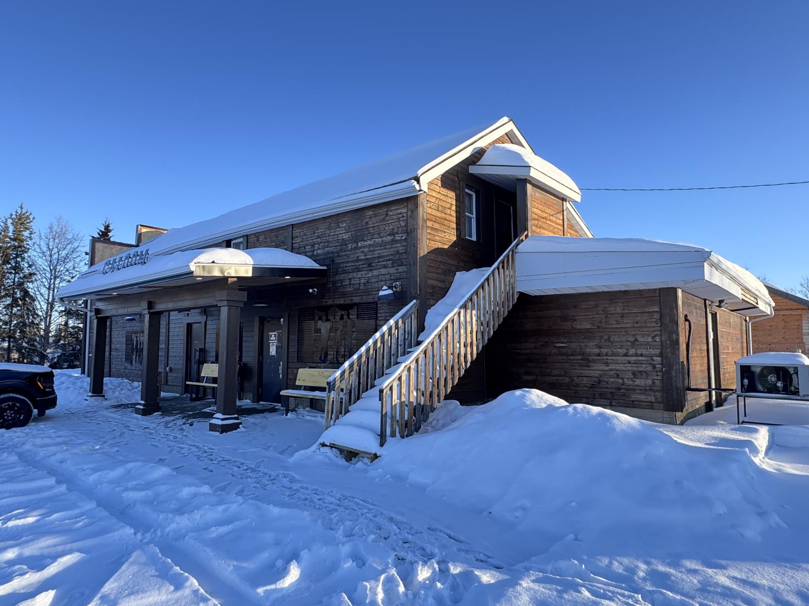 5115 49 Ave Property Photo 29