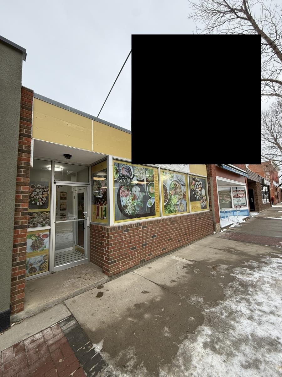 5014 50 Ave Property Photo 1