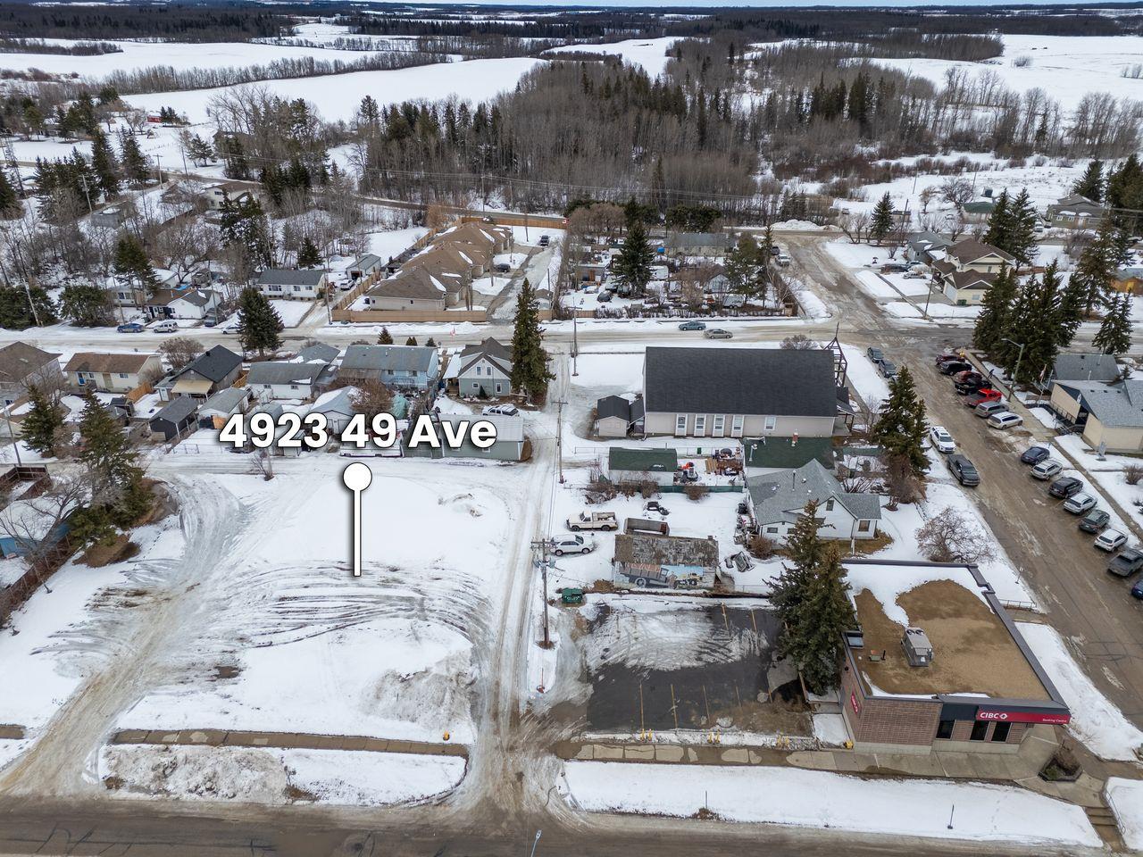 4923 49 Ave Property Photo 2