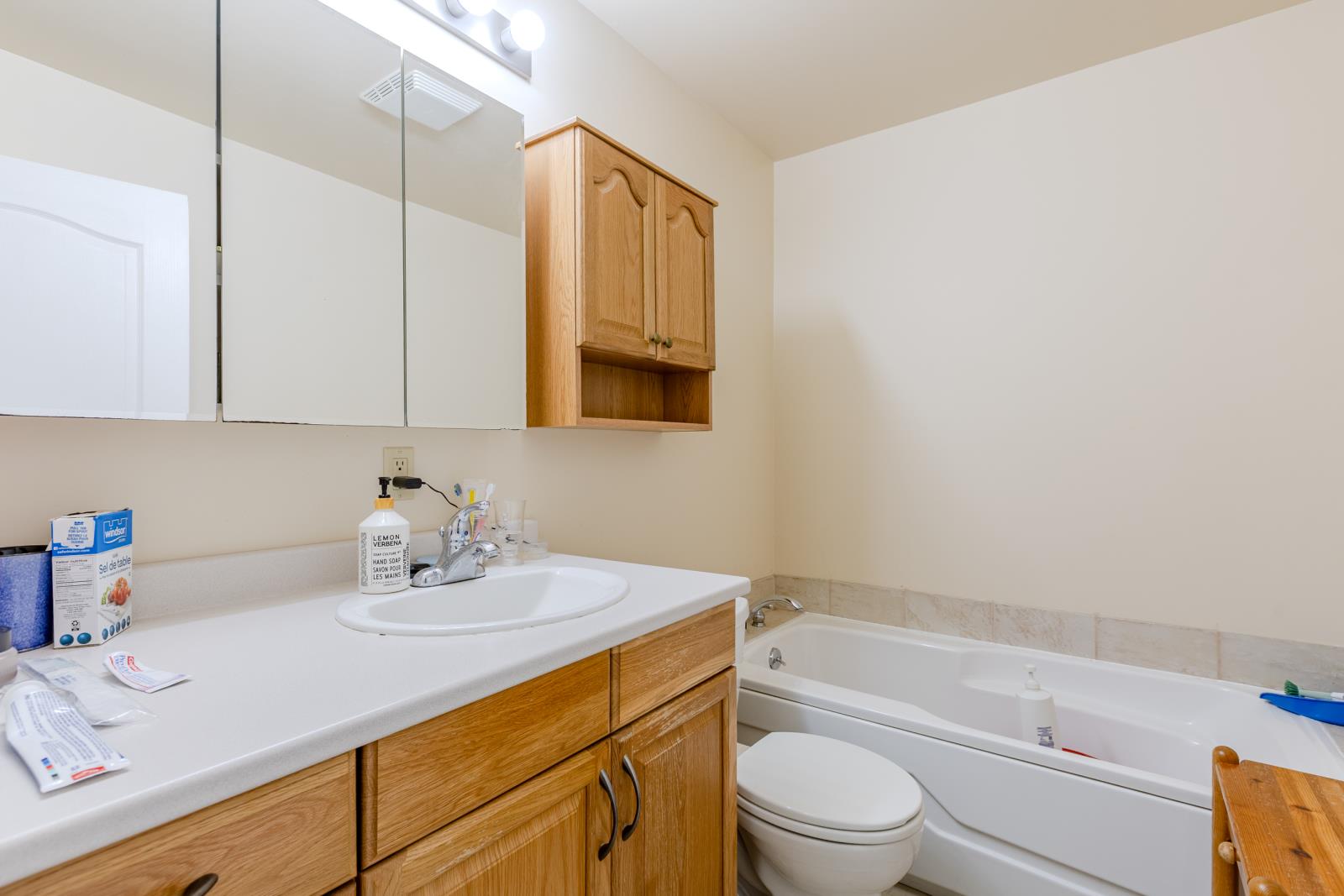 Hwy# 813, Ab Property Photo 26