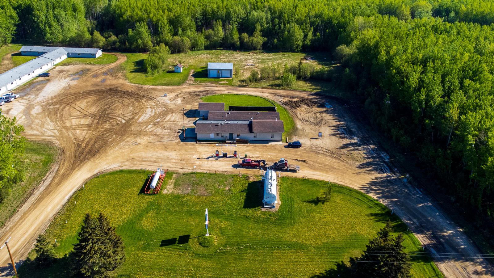 Hwy# 813, Ab Property Photo 35