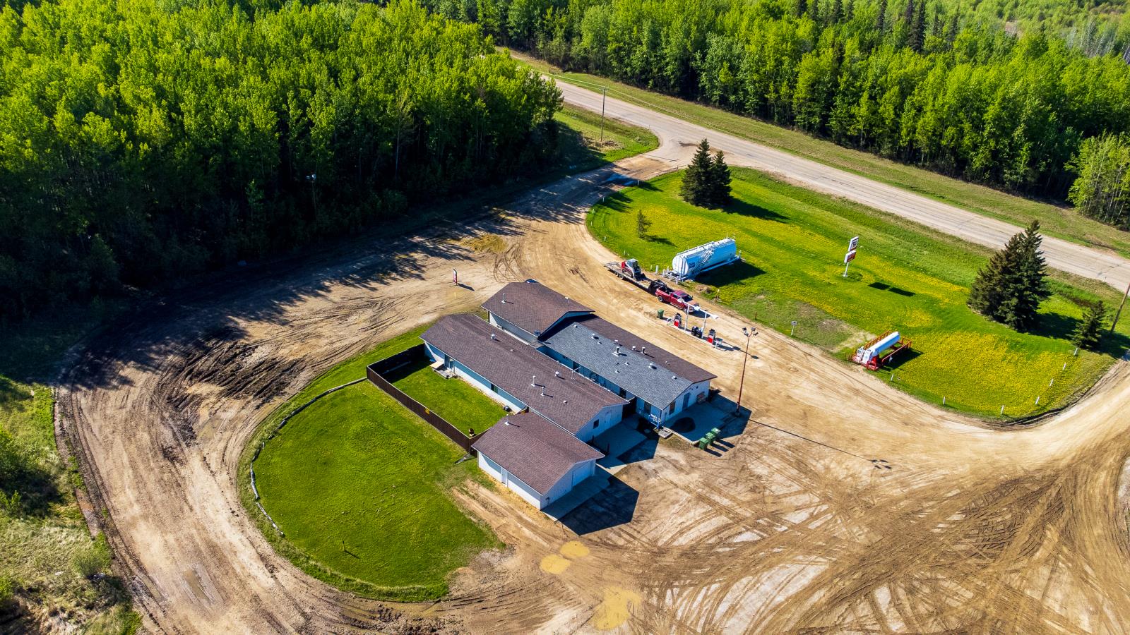 Hwy# 813, Ab Property Photo 37