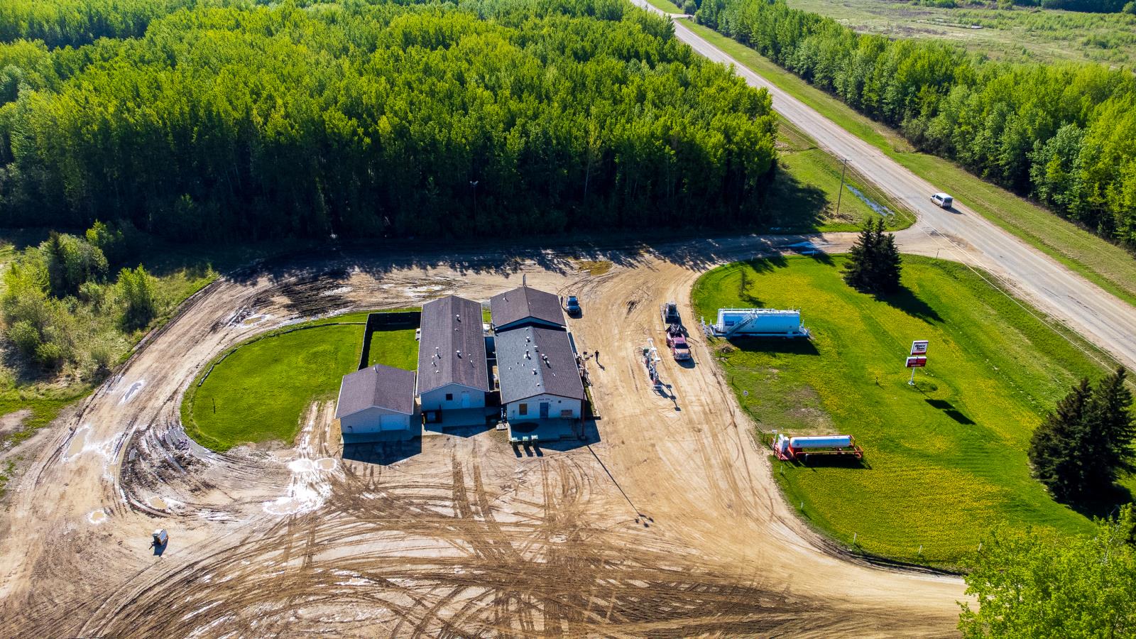 Hwy# 813, Ab Property Photo 38