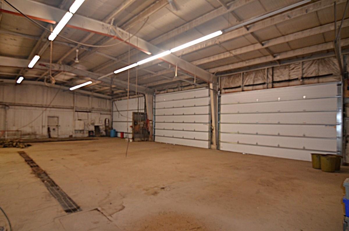 5018 52 Ave Property Photo 12