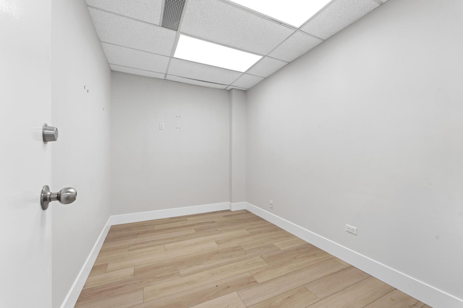 10509 81 Avenue Nw Property Photo 6