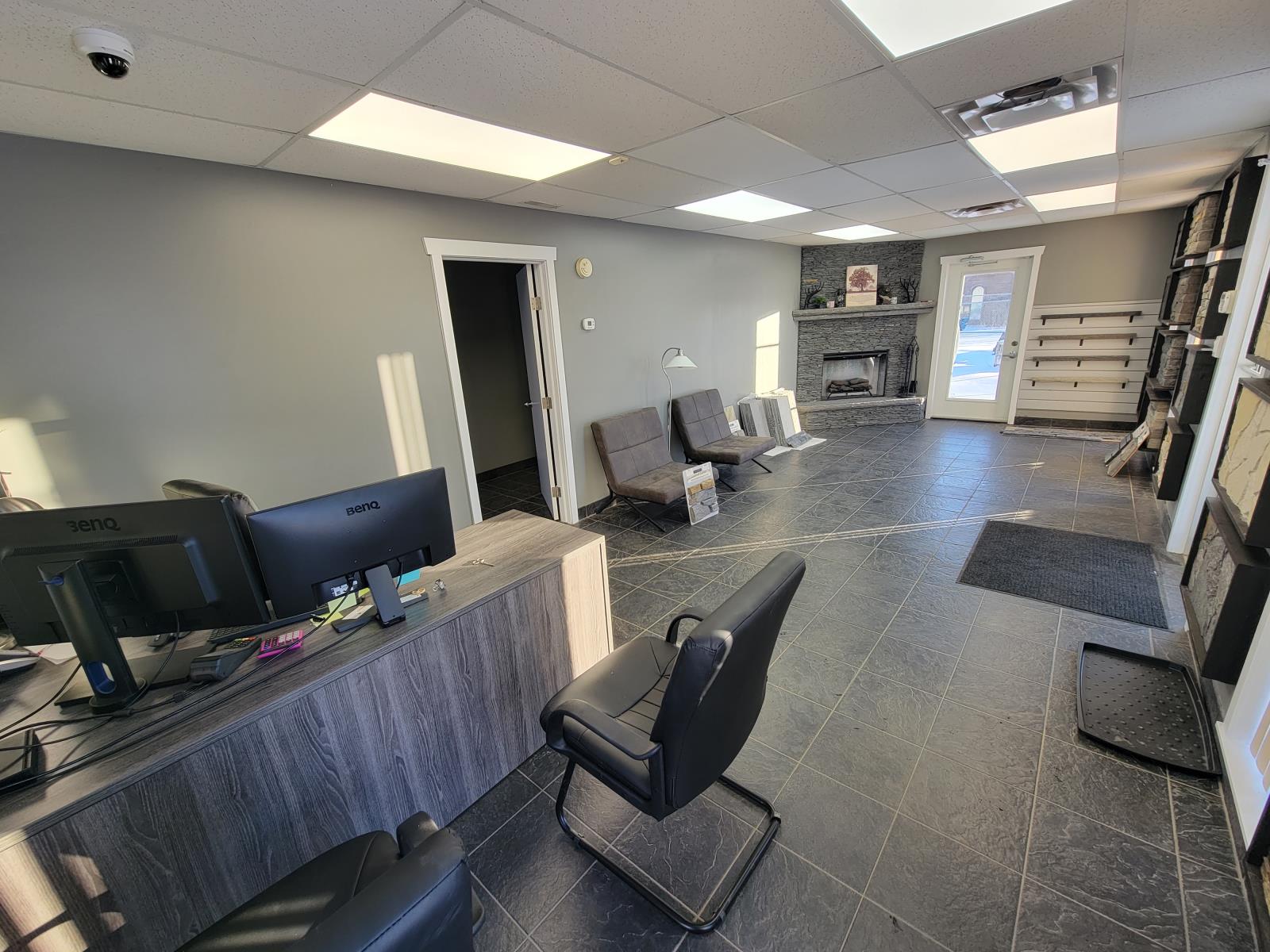 131 Yellowhead Road Property Photo 5