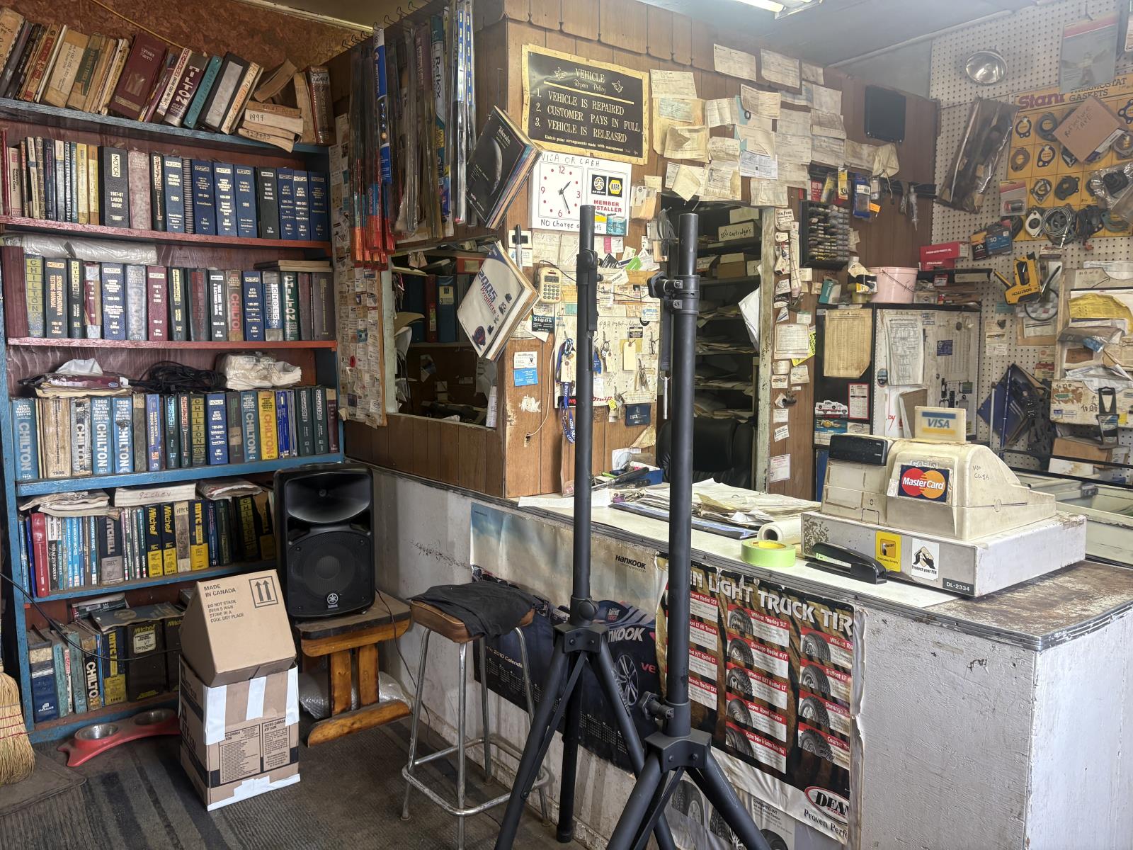 4903 50 Street Property Photo 6