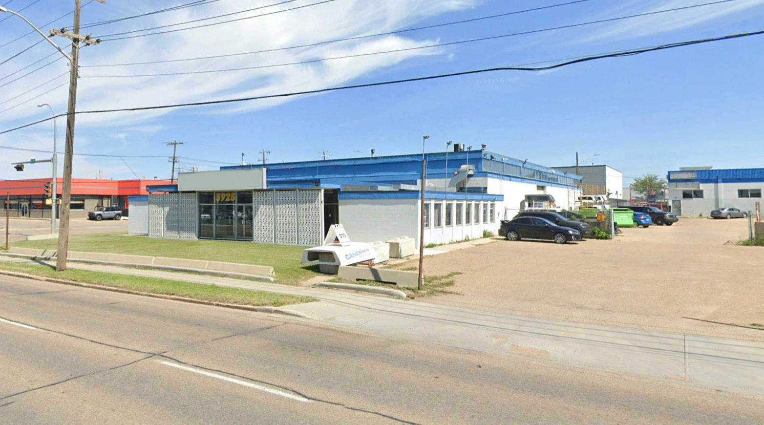 5925 - 99 Street Property Photo 1