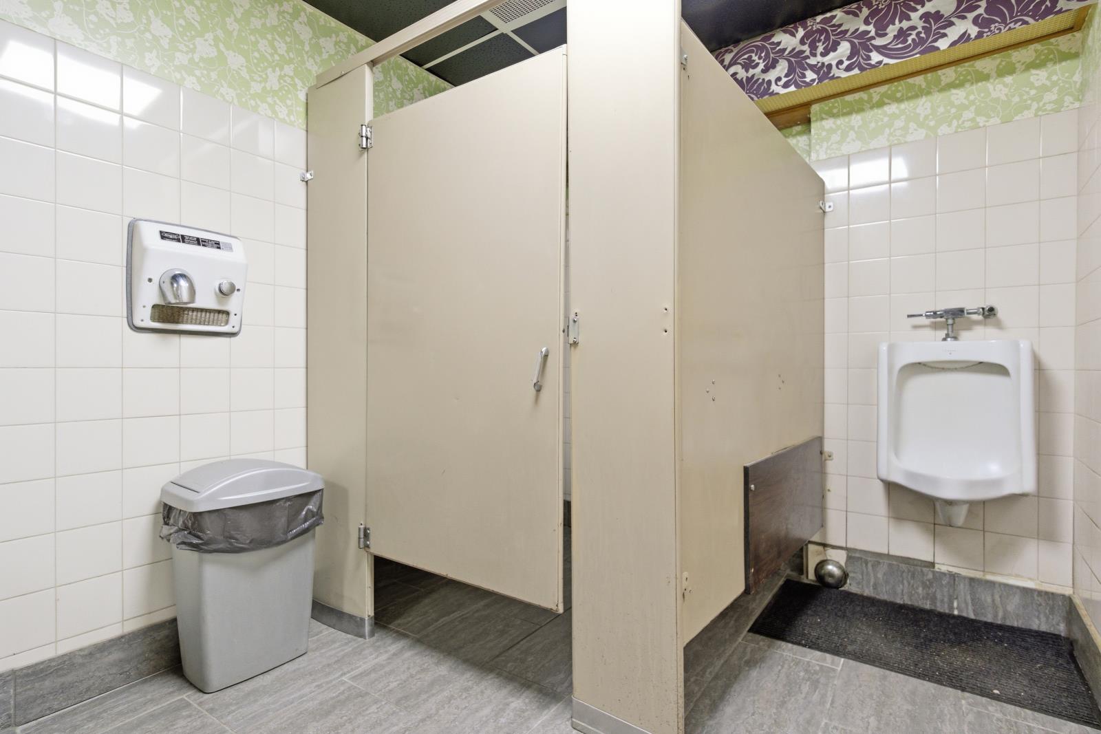 7727 85 St Property Photo 30