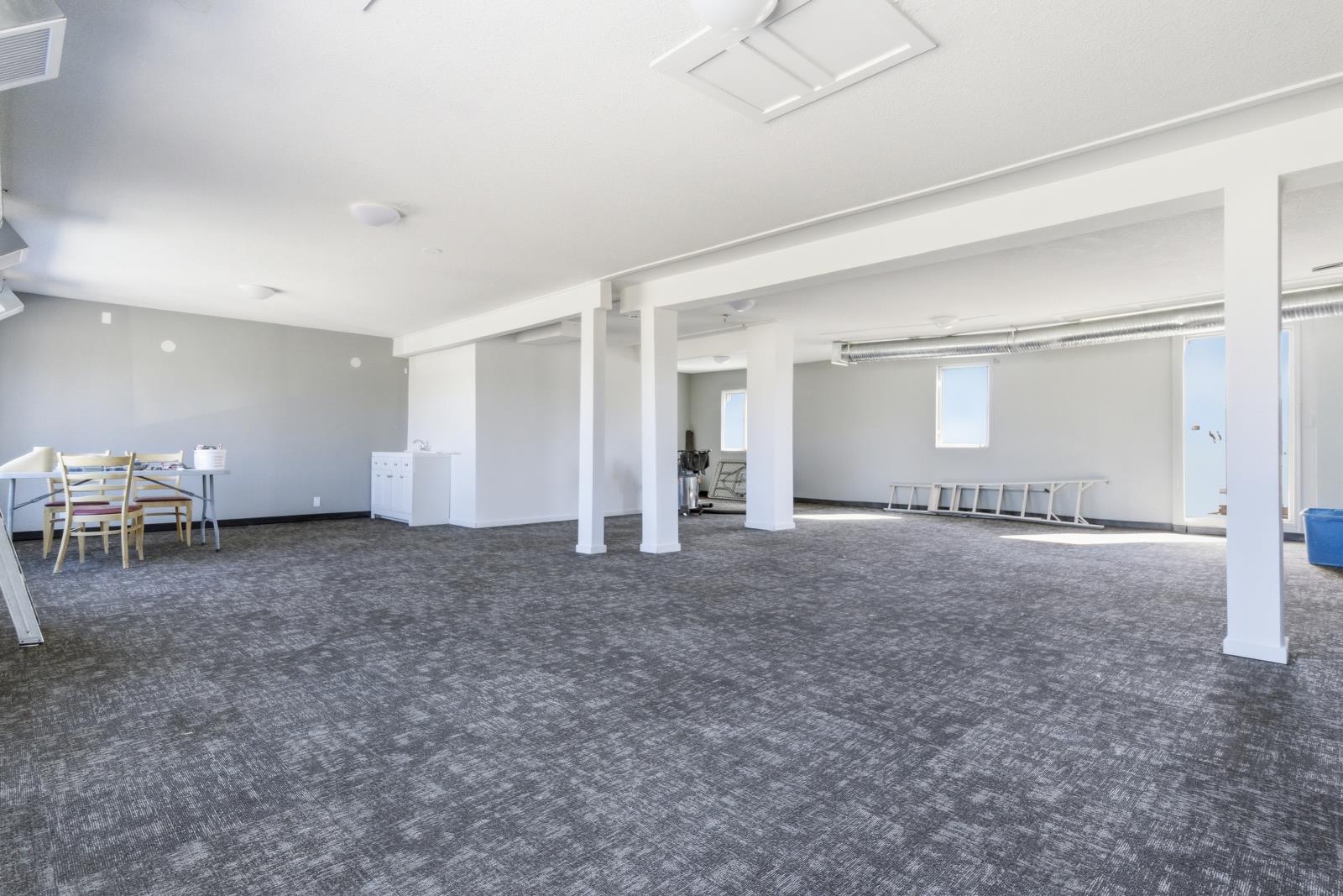 7727 85 St Property Photo 39