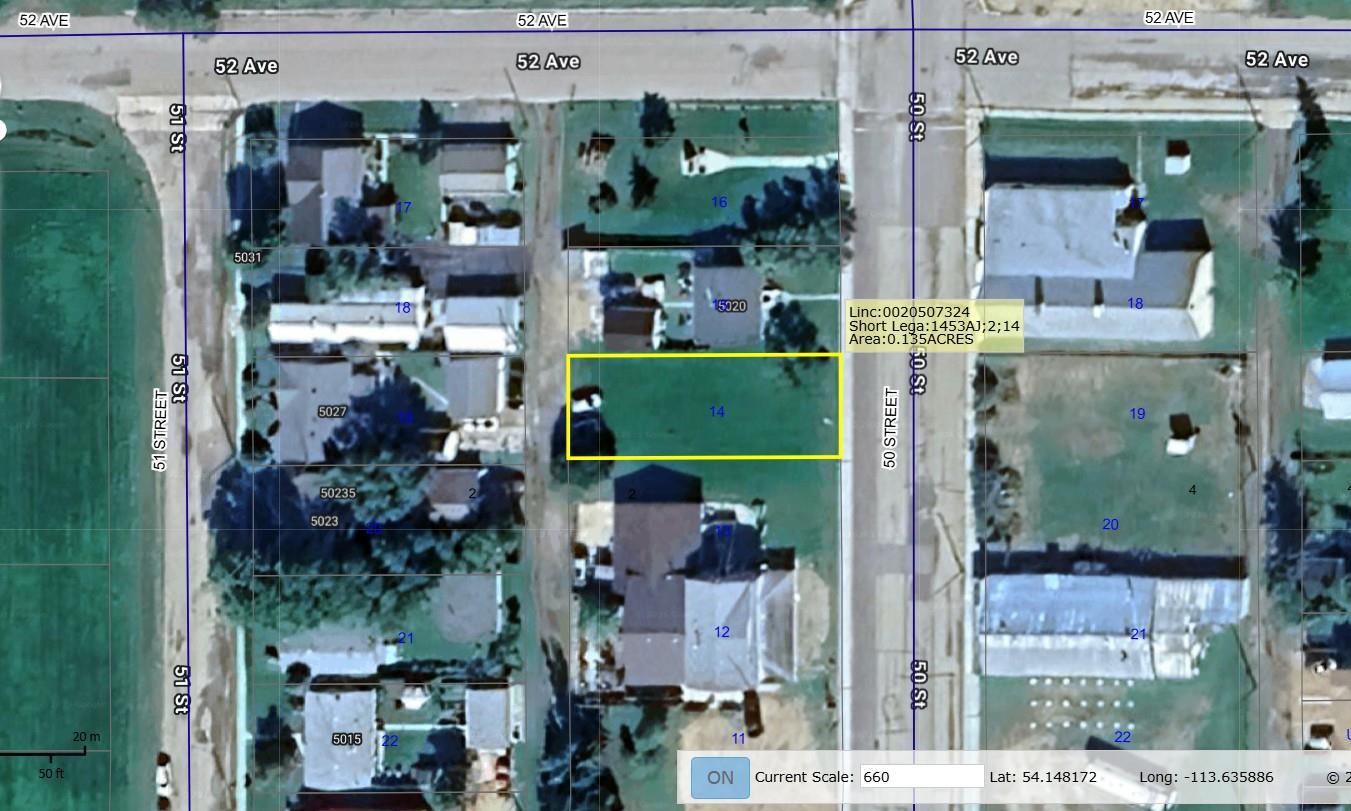 5028 50 Street Property Photo 2