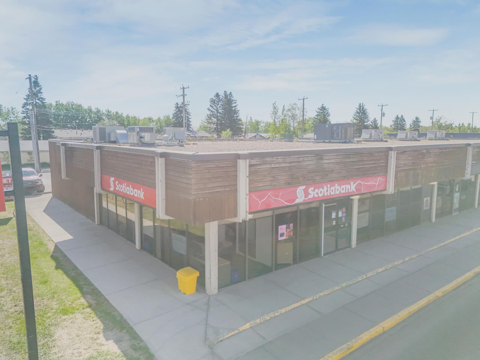 9925 100 Street Property Photo 1