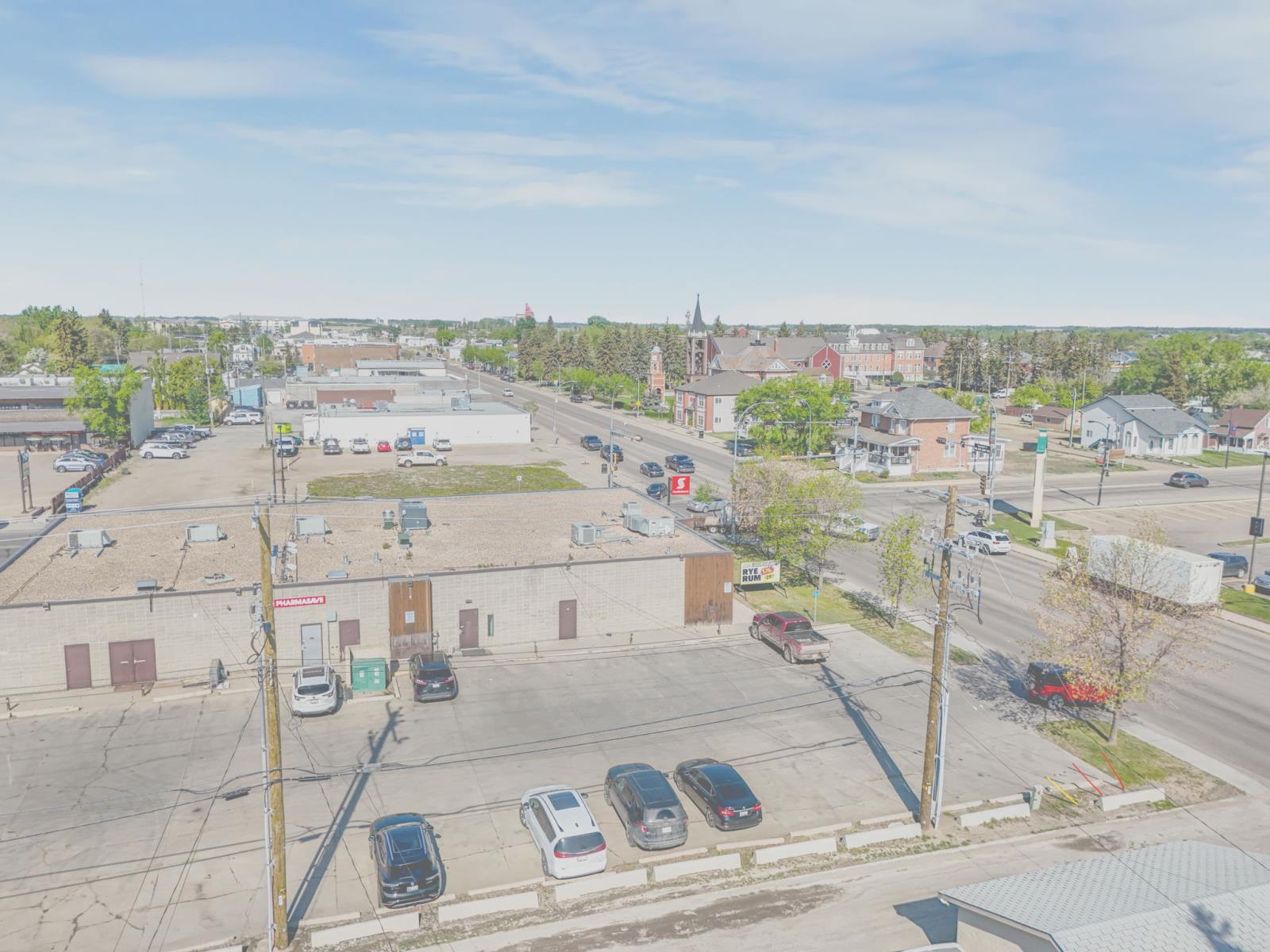 9925 100 Street Property Photo 12