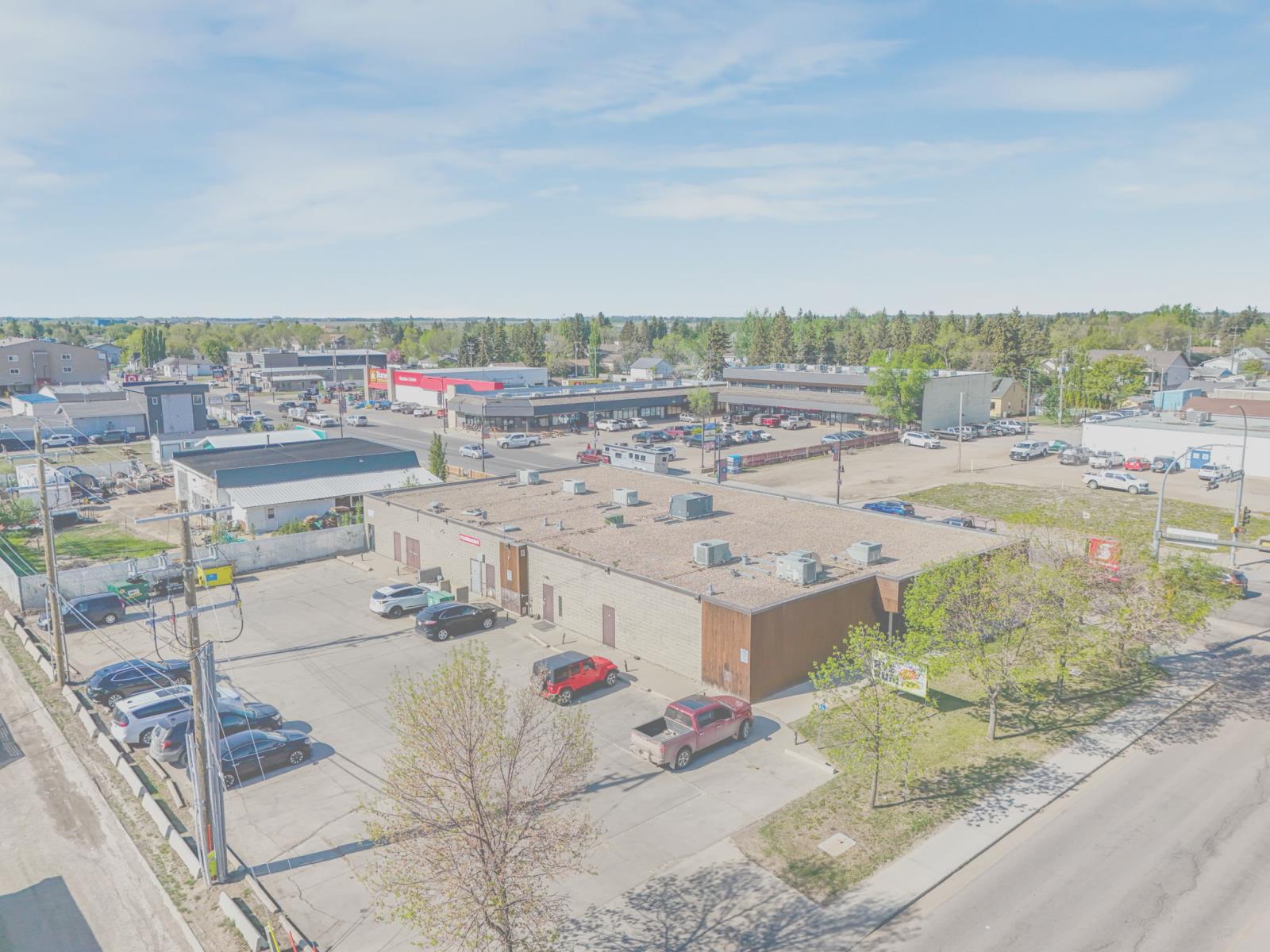9925 100 Street Property Photo 13
