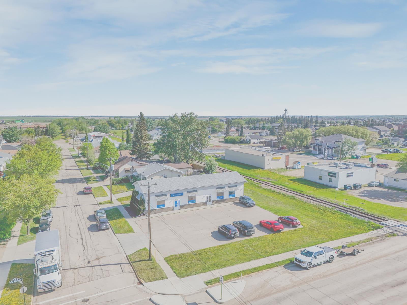 10306 100 Avenue Property Photo 6