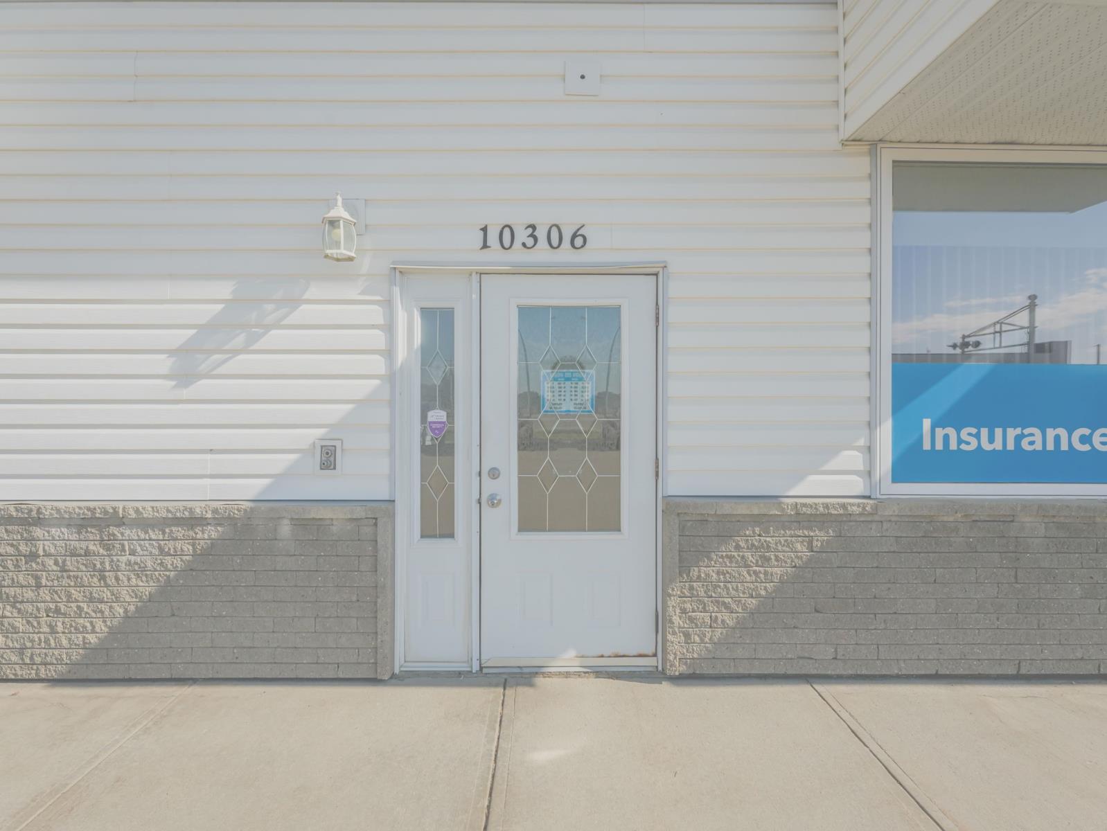 10306 100 Avenue Property Photo 11