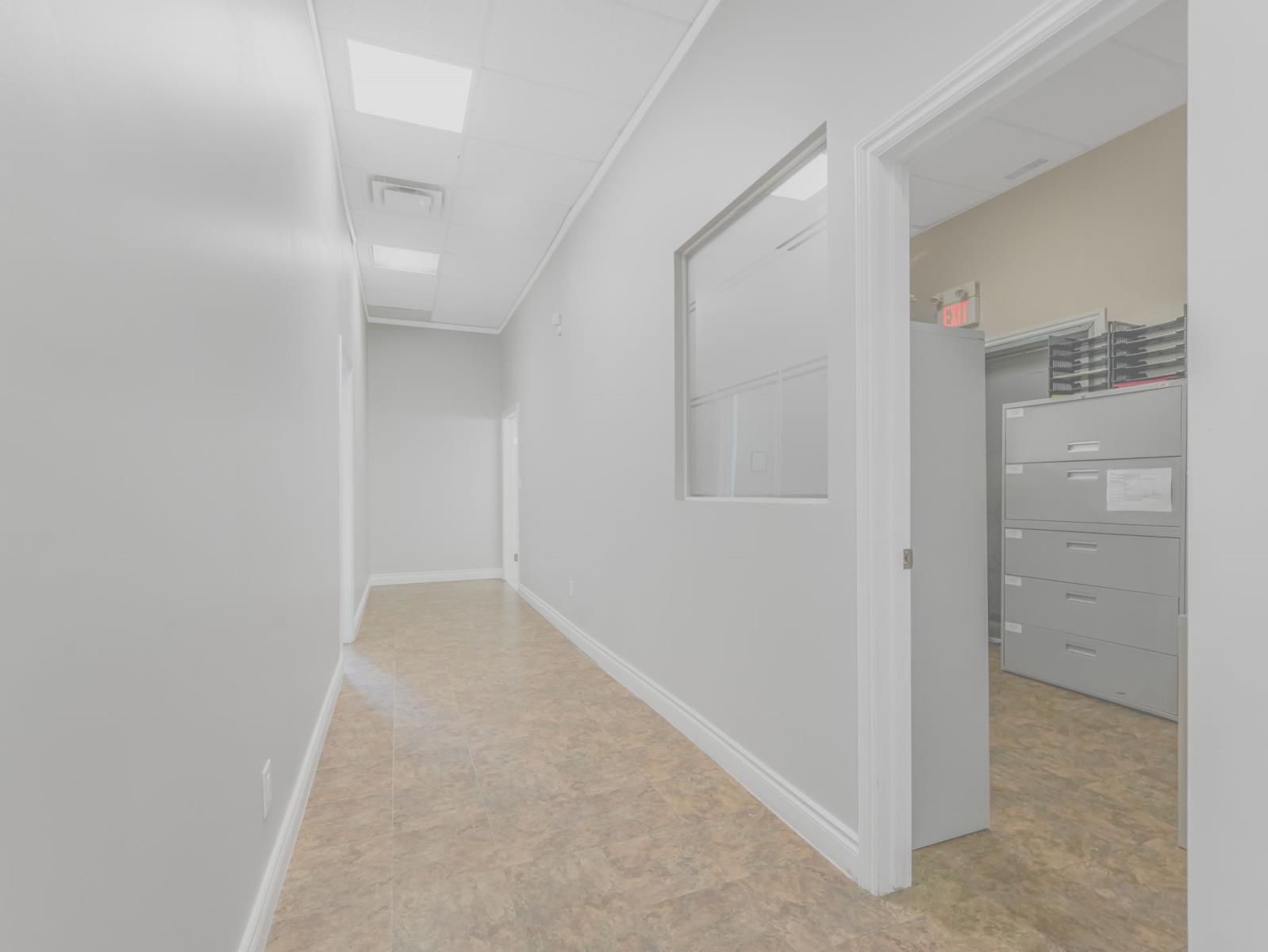 10306 100 Avenue Property Photo 17