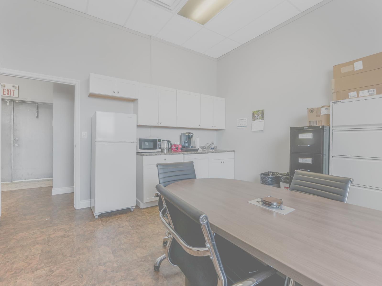 10306 100 Avenue Property Photo 22