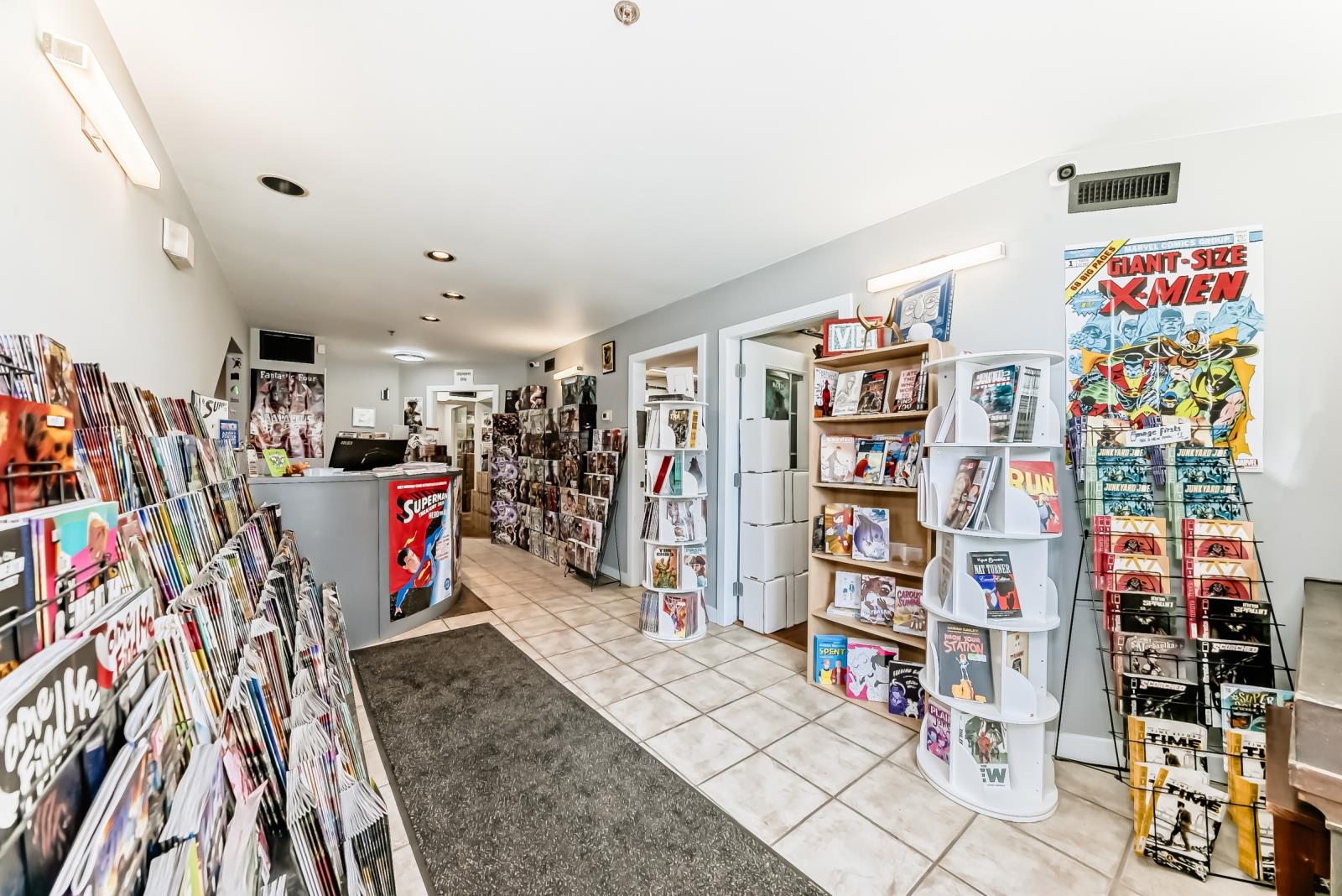 10086 164 St Nw Property Photo 4