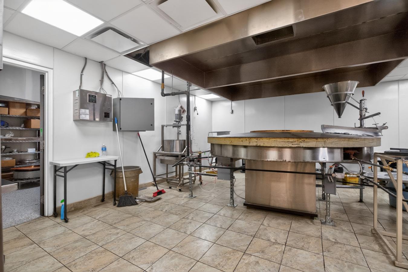 12525 127 Street Property Photo 3