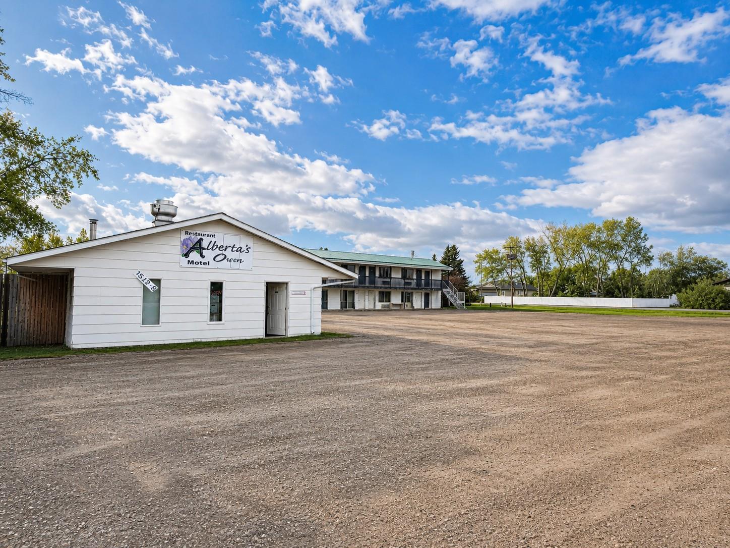 4731 - 48 Street, Ab T0b 2w0 Property Photo 6