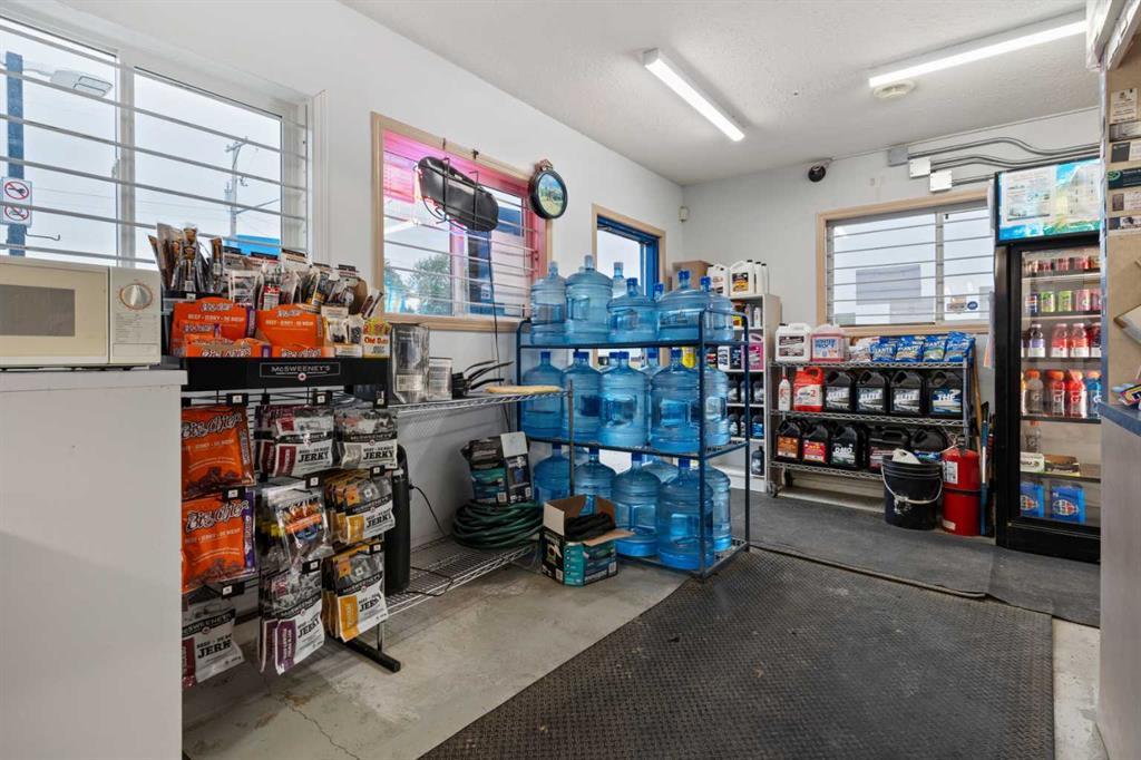 2 Railway Avenue N Property Photo 25