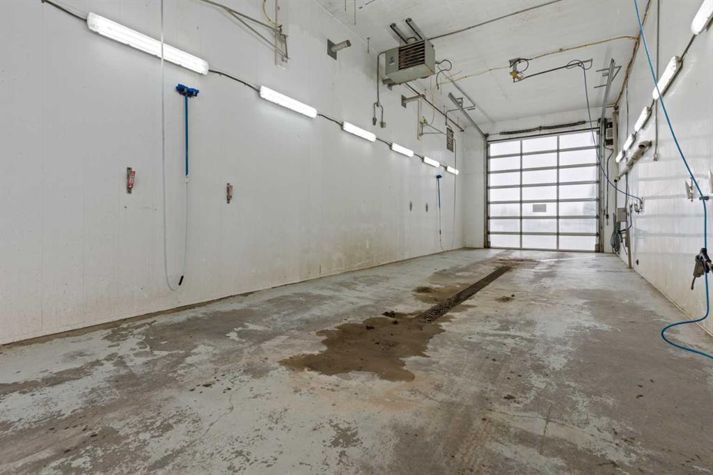 2 Railway Avenue N Property Photo 31