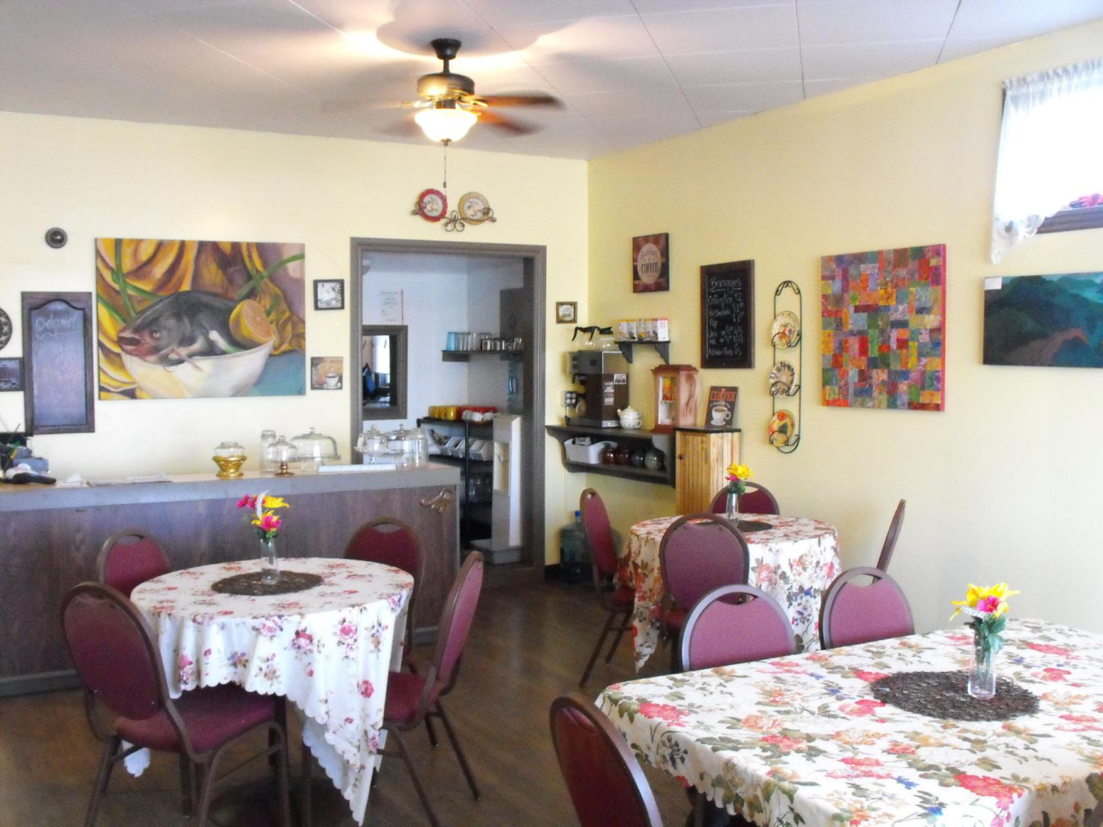 18 Centre Street Property Photo 5