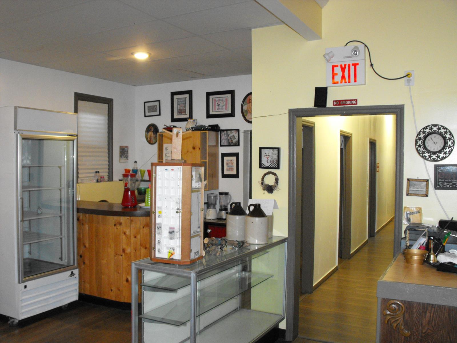 18 Centre Street Property Photo 6