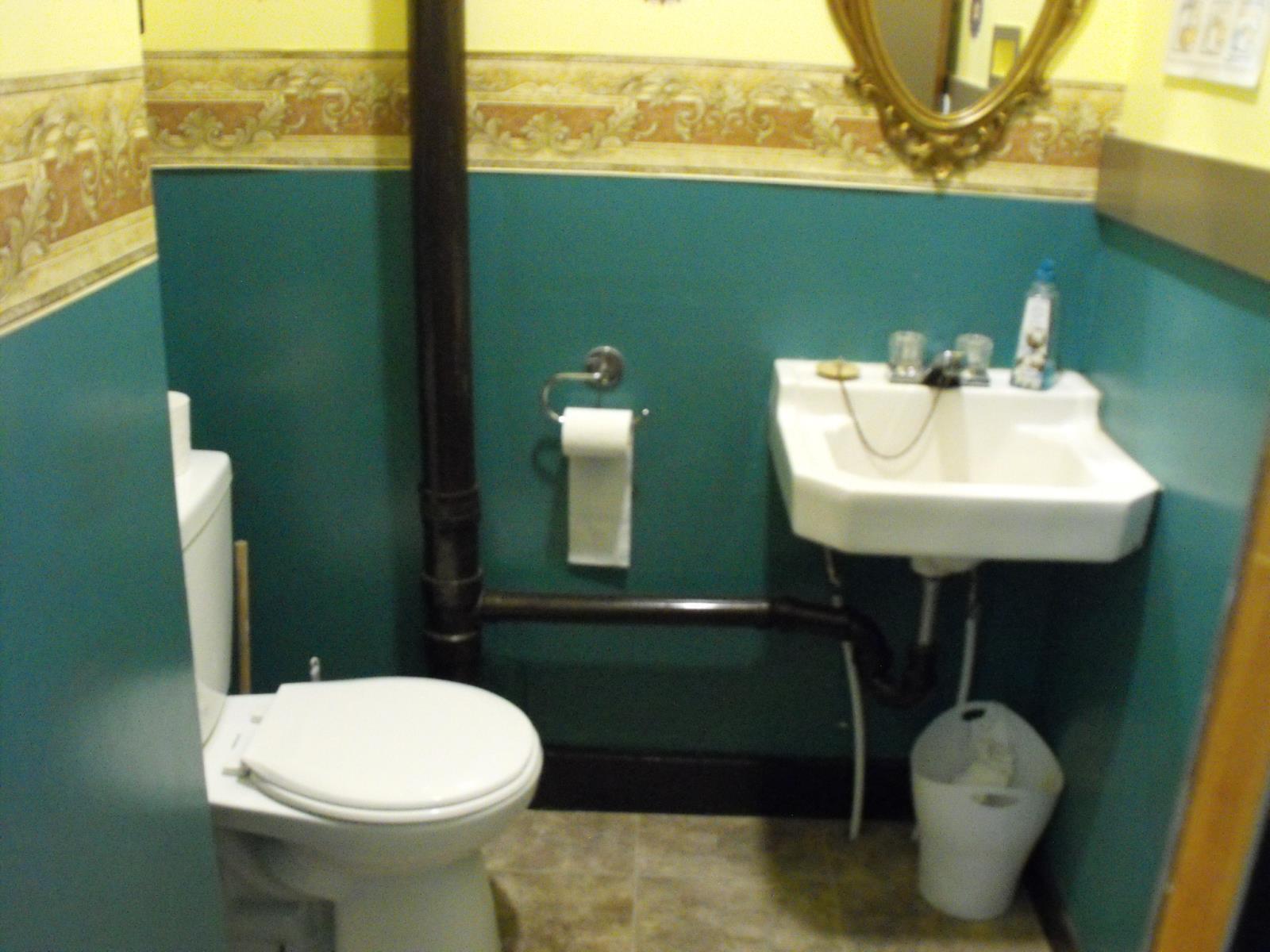 18 Centre Street Property Photo 16