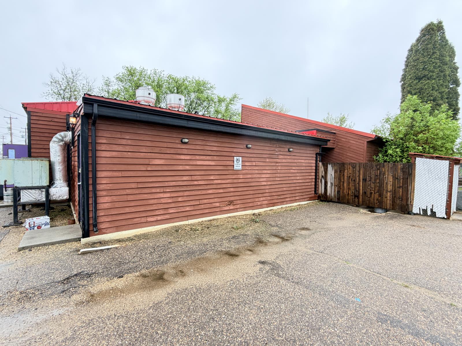 9904-9906 105 Street Property Photo 1