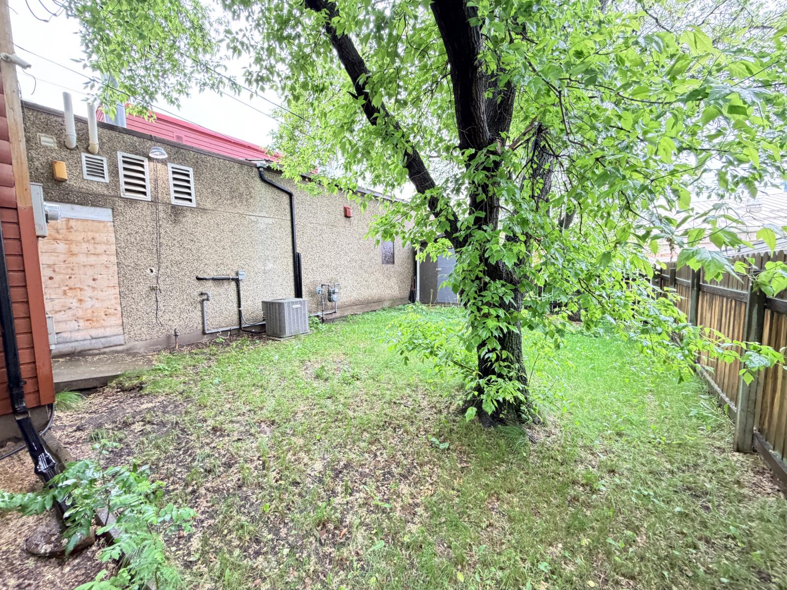9904-9906 105 Street Property Photo 44