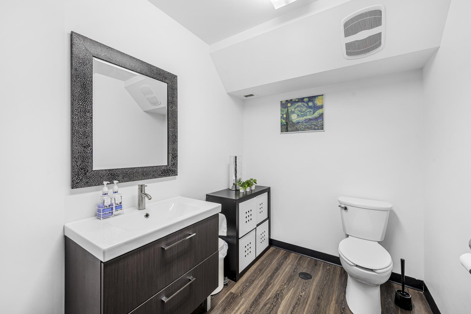 Unit 1, Unit 2, Unit 8 Property Photo 15