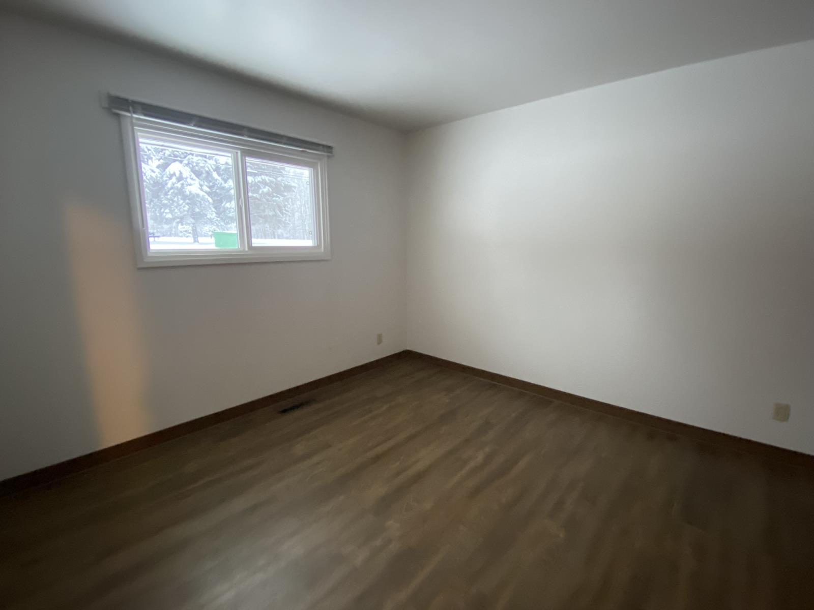 4709 53 Avenue Property Photo 35