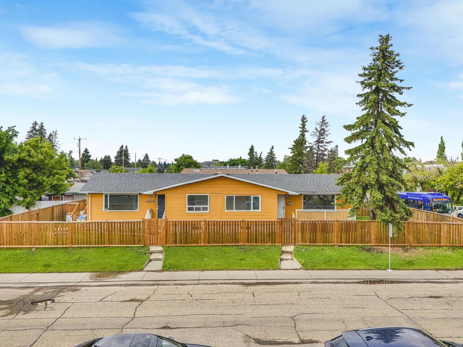 15608 103 Avenue Property Photo 2