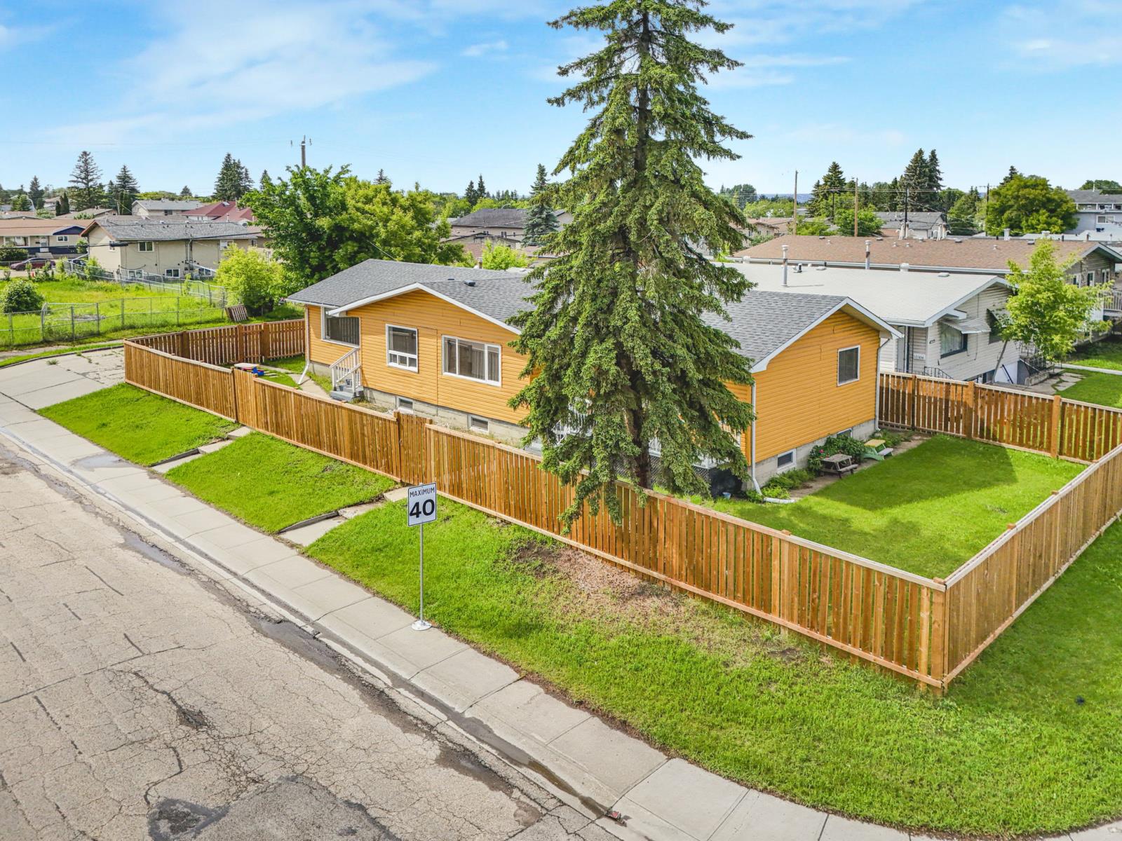 15608 103 Avenue Property Photo 4