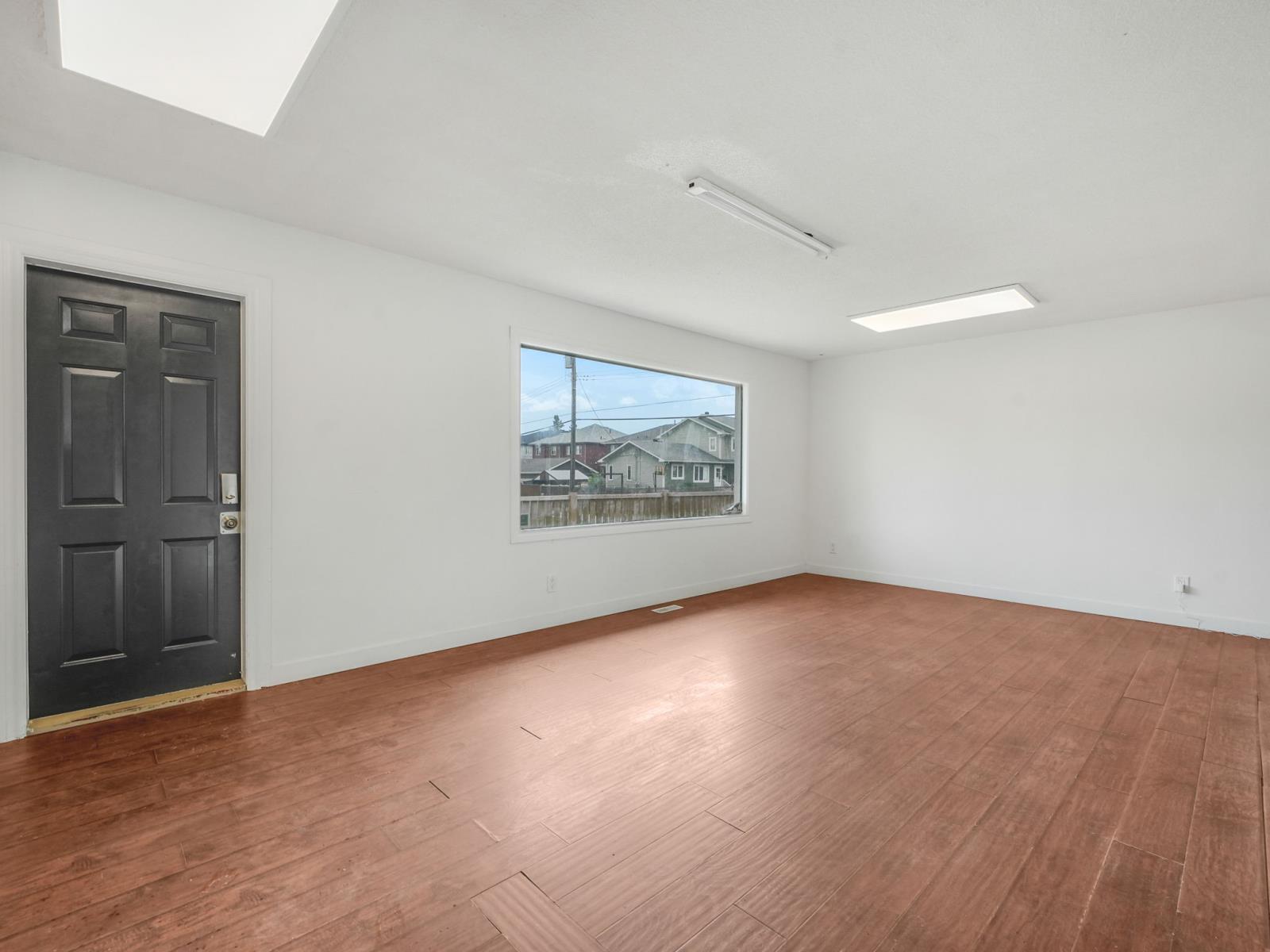15608 103 Avenue Property Photo 15