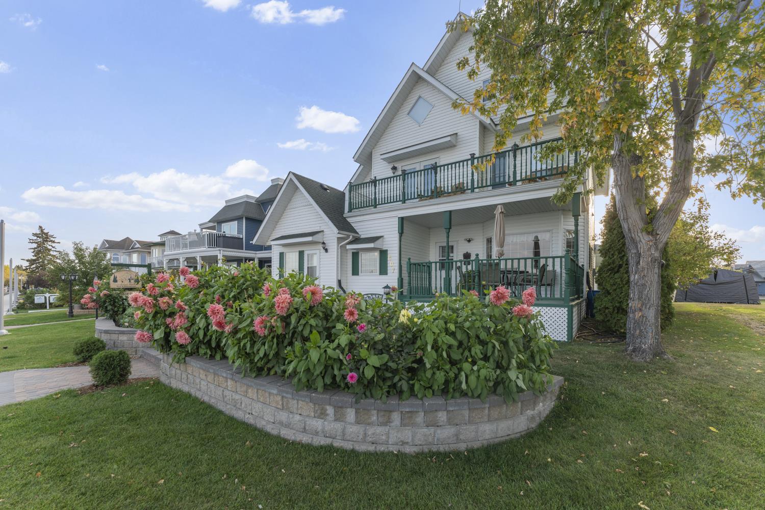 607 Lakeshore Drive Property Photo 9