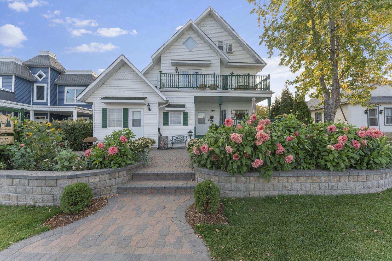 607 Lakeshore Drive Property Photo 11