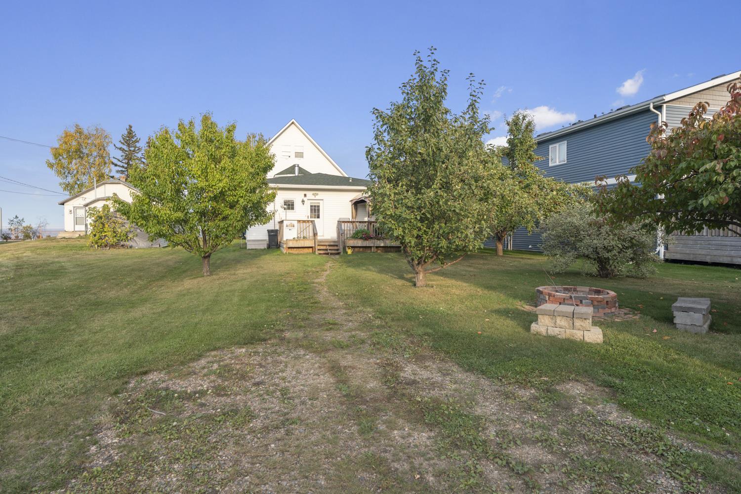 607 Lakeshore Drive Property Photo 16