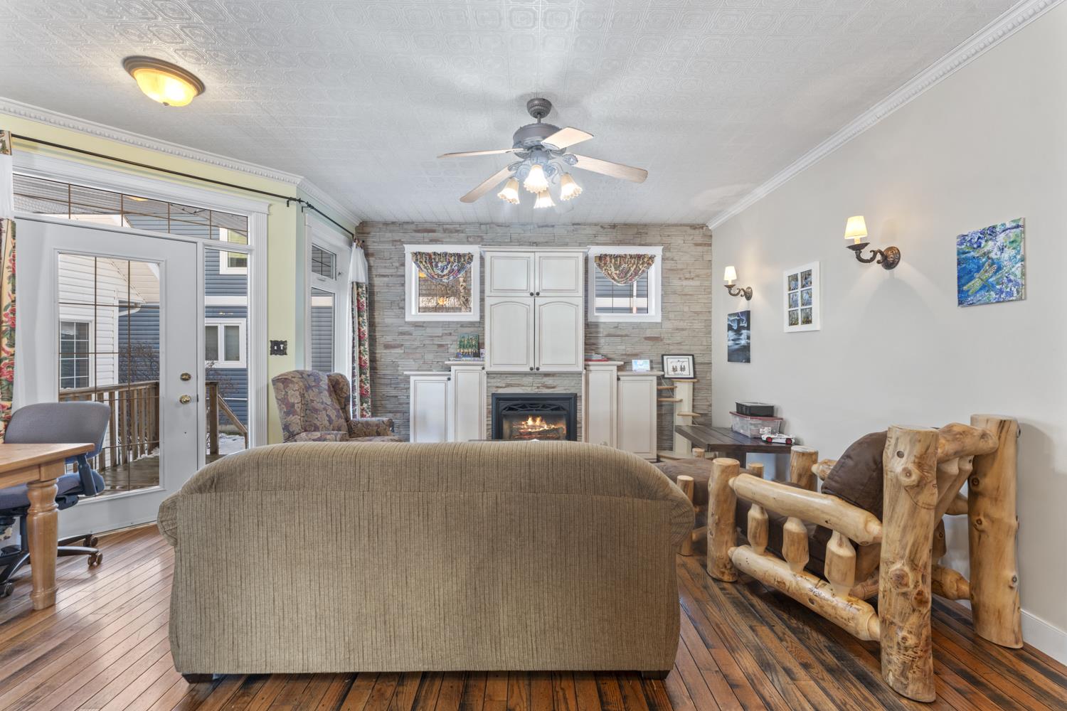 607 Lakeshore Drive Property Photo 41