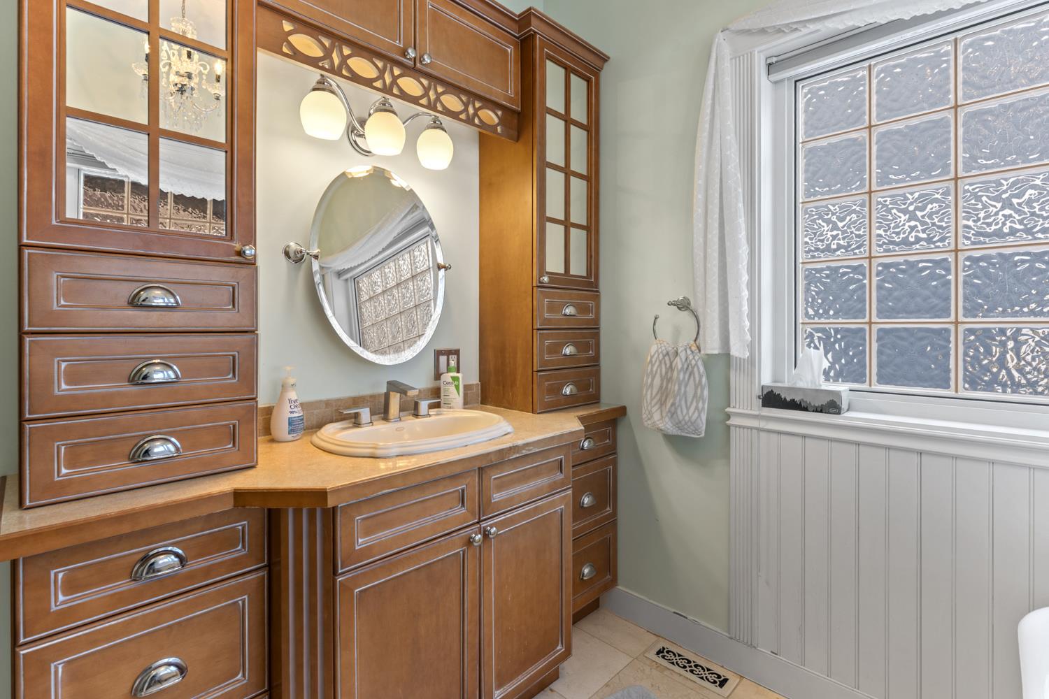 607 Lakeshore Drive Property Photo 52