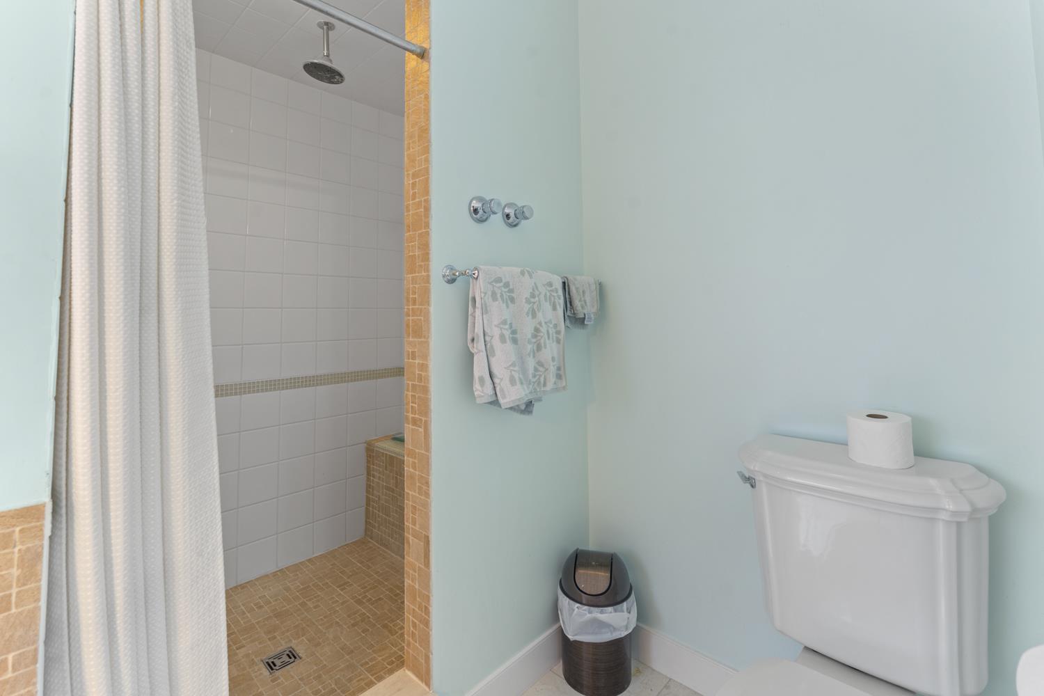 607 Lakeshore Drive Property Photo 53