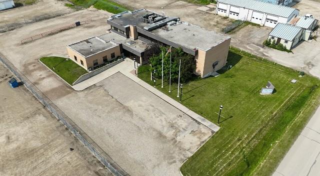 5516 Industrial Rd Property Photo 1